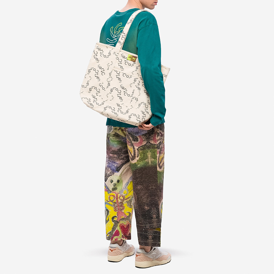 Сумка-тоут LIARS COLLECTIVE BAG PATTERN - 2 фото Сумка-тоут LIARS COLLECTIVE BAG PATTERN в интернет магазине Peakwww.peakstore.ru - 2 фото