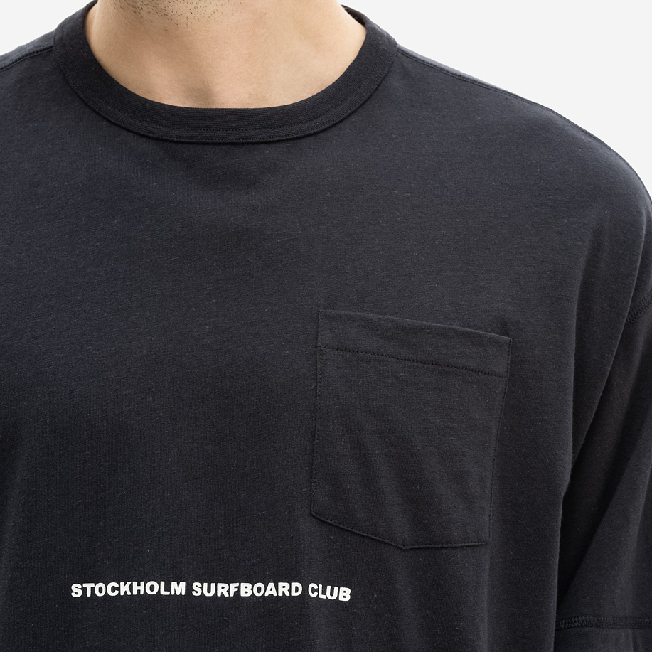 Футболка STOCKHOLM (SURFBOARD) CLUB BOX TEE - 22 фото Футболка STOCKHOLM (SURFBOARD) CLUB BOX TEE в интернет магазине Peakwww.peakstore.ru - 22 фото