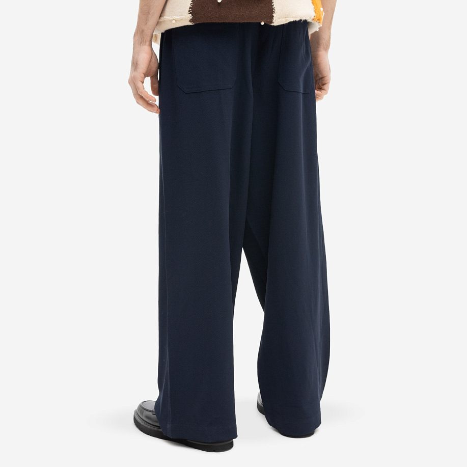 Брюки GLASS CYPRESS BLACK MULTIPLEATED TROUSER - 5 фото Брюки GLASS CYPRESS BLACK MULTIPLEATED TROUSER в интернет магазине Peakwww.peakstore.ru - 5 фото