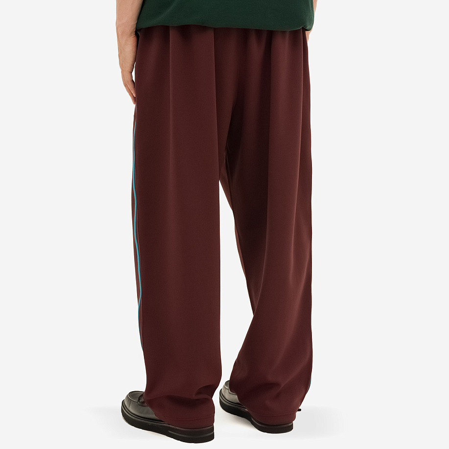 Спортивные брюки SOUTH2 WEST8 TRAINER C.S.PANT - POLY SMOOTH Burgundy - 3 фото Спортивные брюки SOUTH2 WEST8 TRAINER C.S.PANT - POLY SMOOTH в интернет магазине Peakwww.peakstore.ru - 3 фото
