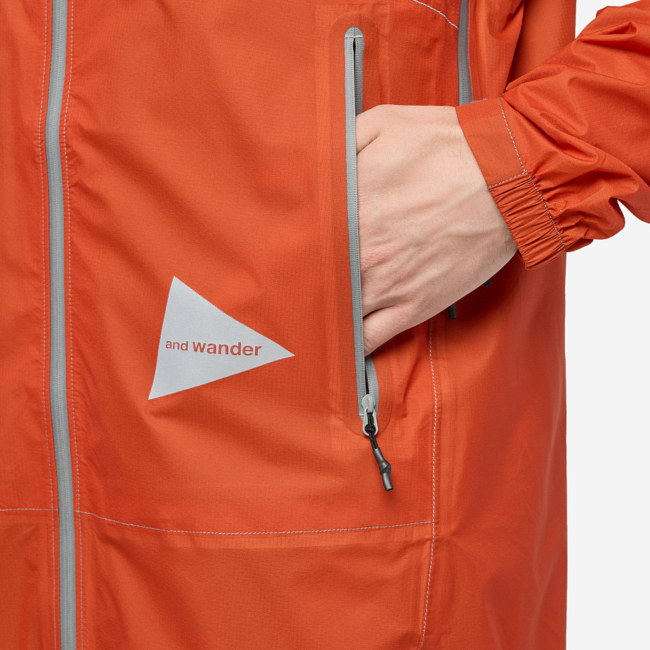 Куртка городская AND WANDER 3L UL RAIN JACKET - 34 фото Куртка городская AND WANDER 3L UL RAIN JACKET в интернет магазине Peakwww.peakstore.ru - 34 фото
