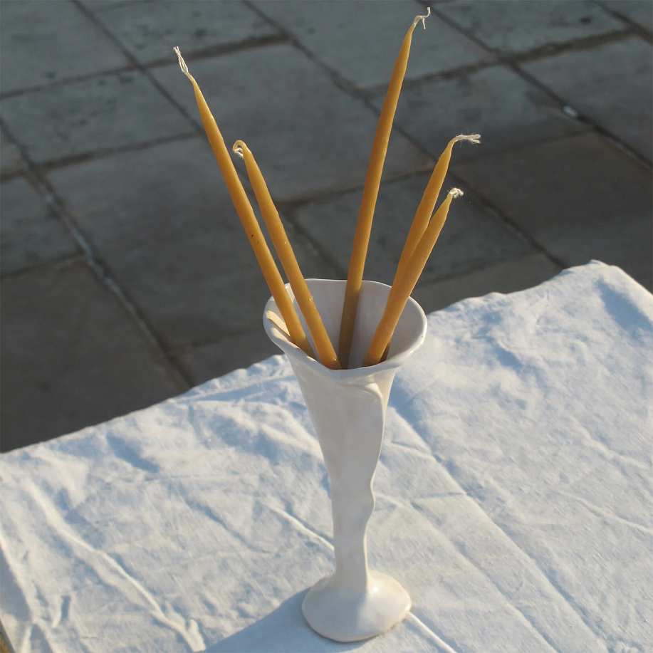 Подсвечник PALOMA White Lilia candlestick - 6 фото Подсвечник PALOMA White Lilia candlestick в интернет магазине Peakwww.peakstore.ru - 6 фото