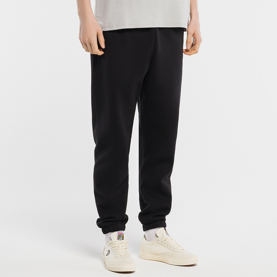 Спортивные брюки CARHARTT WIP CHASE SWEAT PANT BLACK / GOLD - 2 фото Спортивные брюки CARHARTT WIP CHASE SWEAT PANT в интернет магазине Peakwww.peakstore.ru - 2 фото