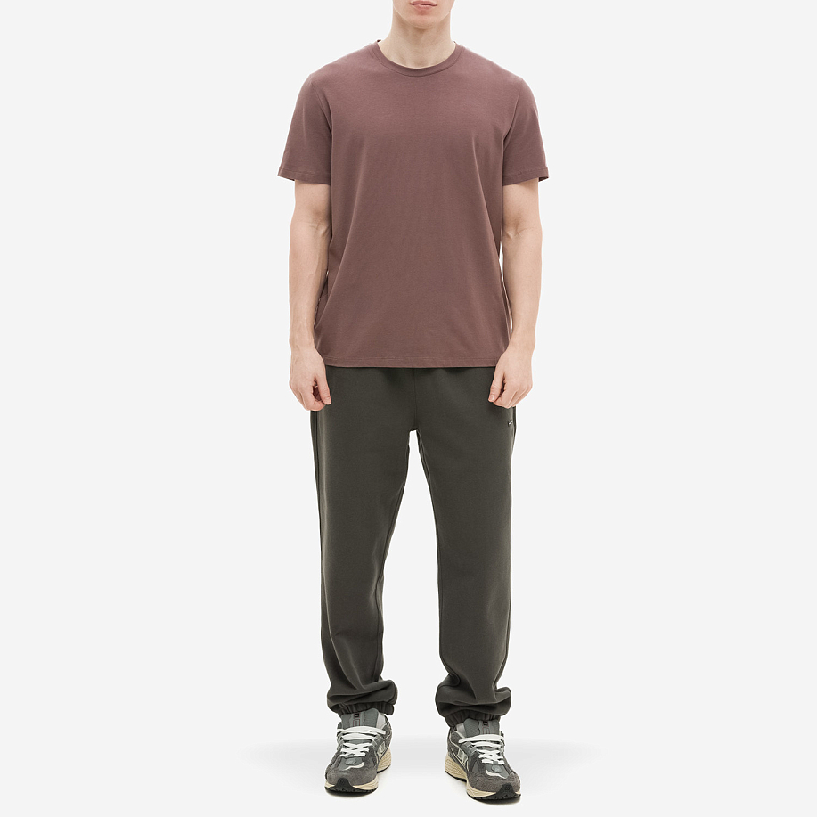 Спортивные брюки THISISNEVERTHAT T.N.T. CLASSIC HDP SWEATPANT BLACK KHAKI - 4 фото Спортивные брюки THISISNEVERTHAT T.N.T. CLASSIC HDP SWEATPANT в интернет магазине Peakwww.peakstore.ru - 4 фото