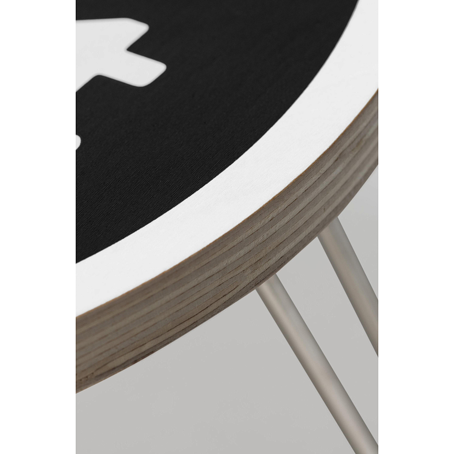Стол CARHARTT WIP HEART FOLDING TABLE в интернет-магазине Peak Conceptwww.peakstore.ru - 3 фото