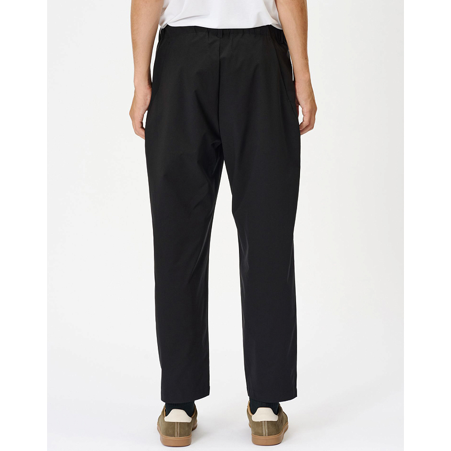 Брюки GOLDWIN ONE TUCK TAPERED LIGHT PANTS в интернет-магазине Peak Conceptwww.peakstore.ru - 5 фото