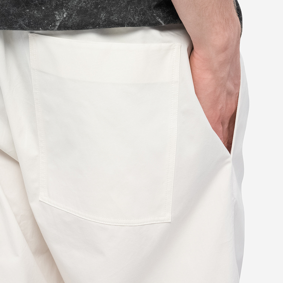 Брюки OAMC TURNER PANT OFF WHITE - 6 фото Брюки OAMC TURNER PANT в интернет магазине Peakwww.peakstore.ru - 6 фото