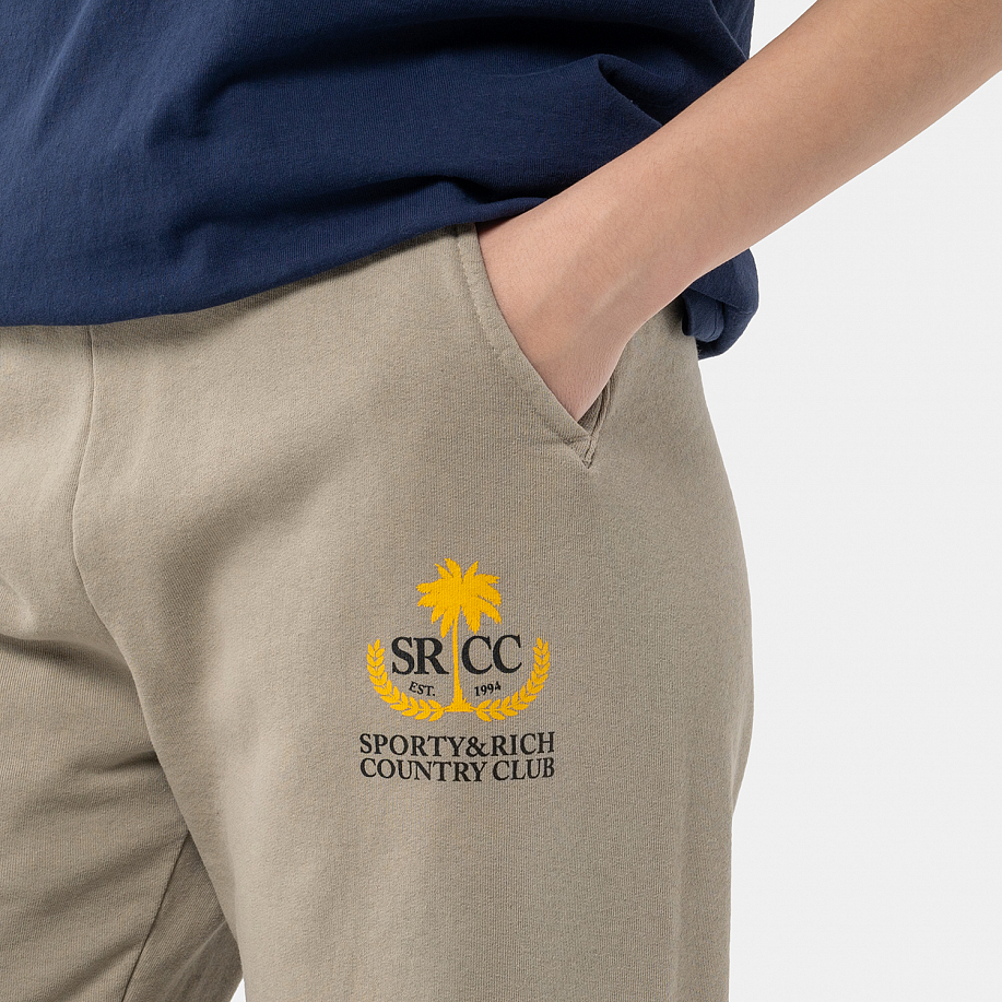 Спортивные брюки SPORTY & RICH COUNTRY CLUB SWEATPANT - 5 фото Спортивные брюки SPORTY & RICH COUNTRY CLUB SWEATPANT в интернет магазине Peakwww.peakstore.ru - 5 фото
