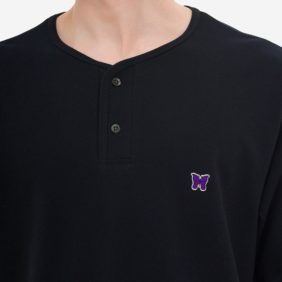 Футболка NEEDLES HENRY NECK TEE - COTTON PIQUE в интернет магазине Peakwww.peakstore.ru - 15 фото