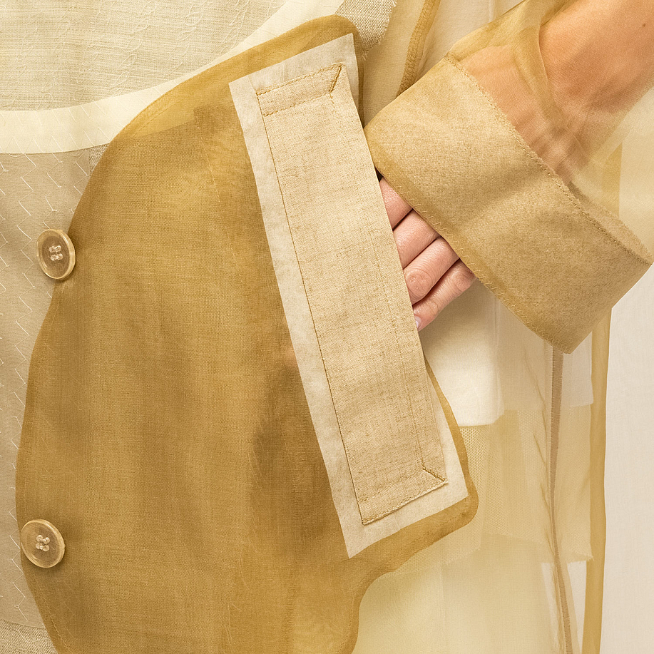 Пальто UNDERCOVER UC1D1302-1 в интернет магазине Peakwww.peakstore.ru - 7 фото