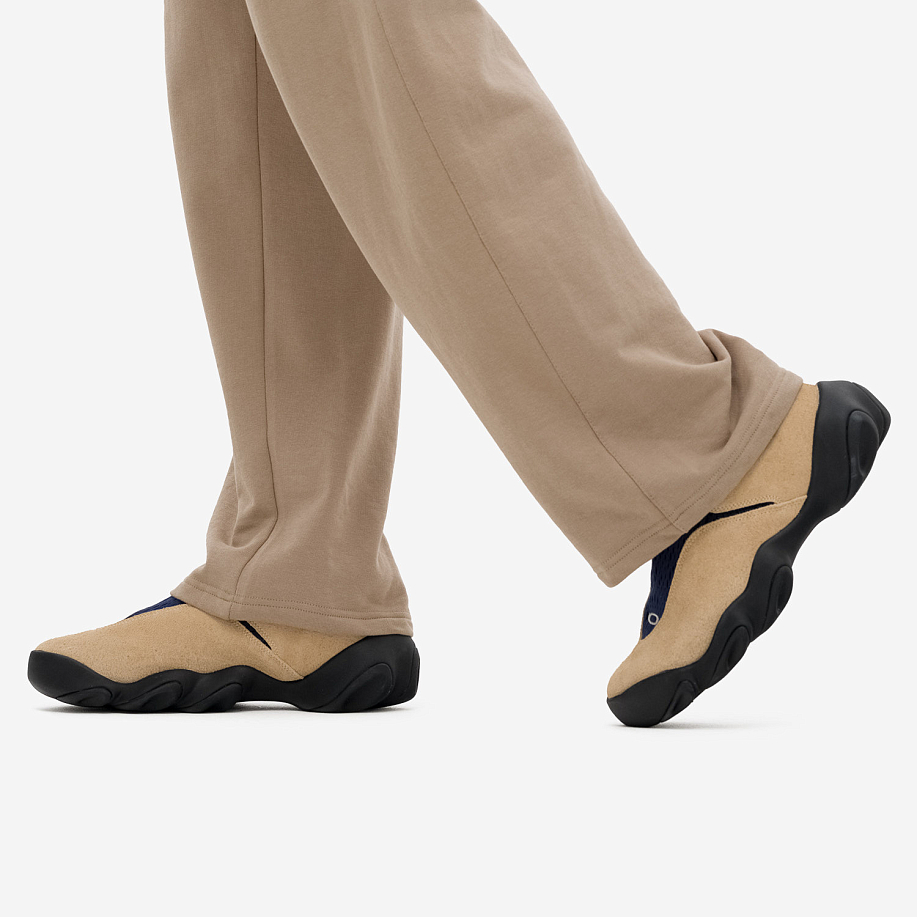 Кроссовки OAKLEY FACTORY TEAM HAIRY SUEDE FLESH в интернет магазине Peakwww.peakstore.ru - 41 фото