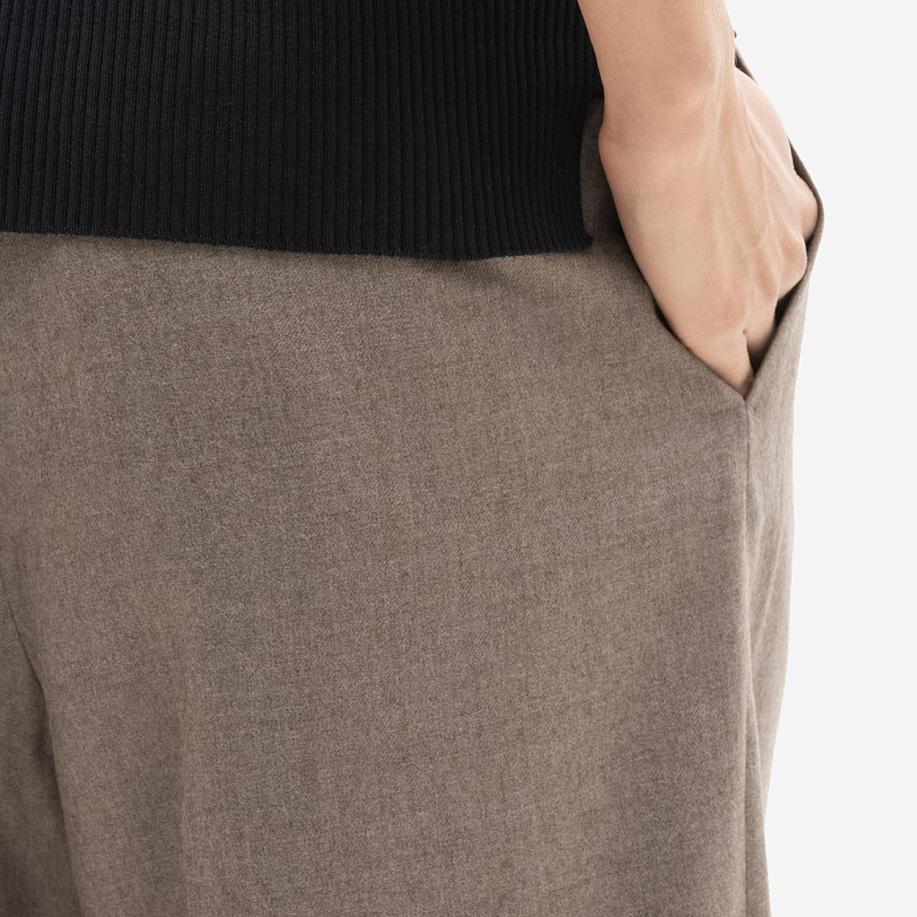 Брюки AURALEE SUPER LIGHT WOOL SLACKS в интернет магазине Peakwww.peakstore.ru - 6 фото