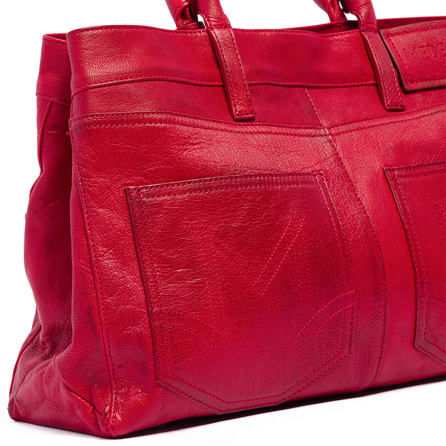 Сумка через плечо MEDEA NINA BAG RED - 9 фото Сумка через плечо MEDEA NINA BAG в интернет магазине Peakwww.peakstore.ru - 9 фото