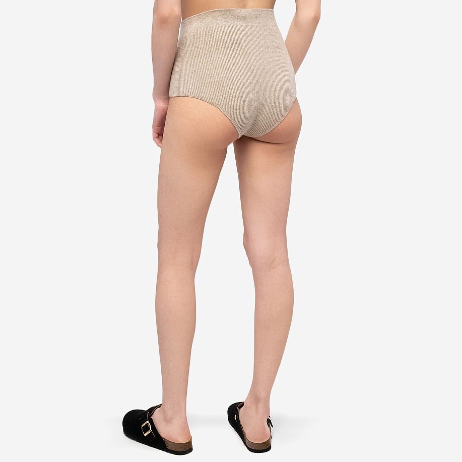 Шорты AURALEE SUPER FINE CASHMERE SILK KNIT SHORTS - 4 фото Шорты AURALEE SUPER FINE CASHMERE SILK KNIT SHORTS в интернет магазине Peakwww.peakstore.ru - 4 фото