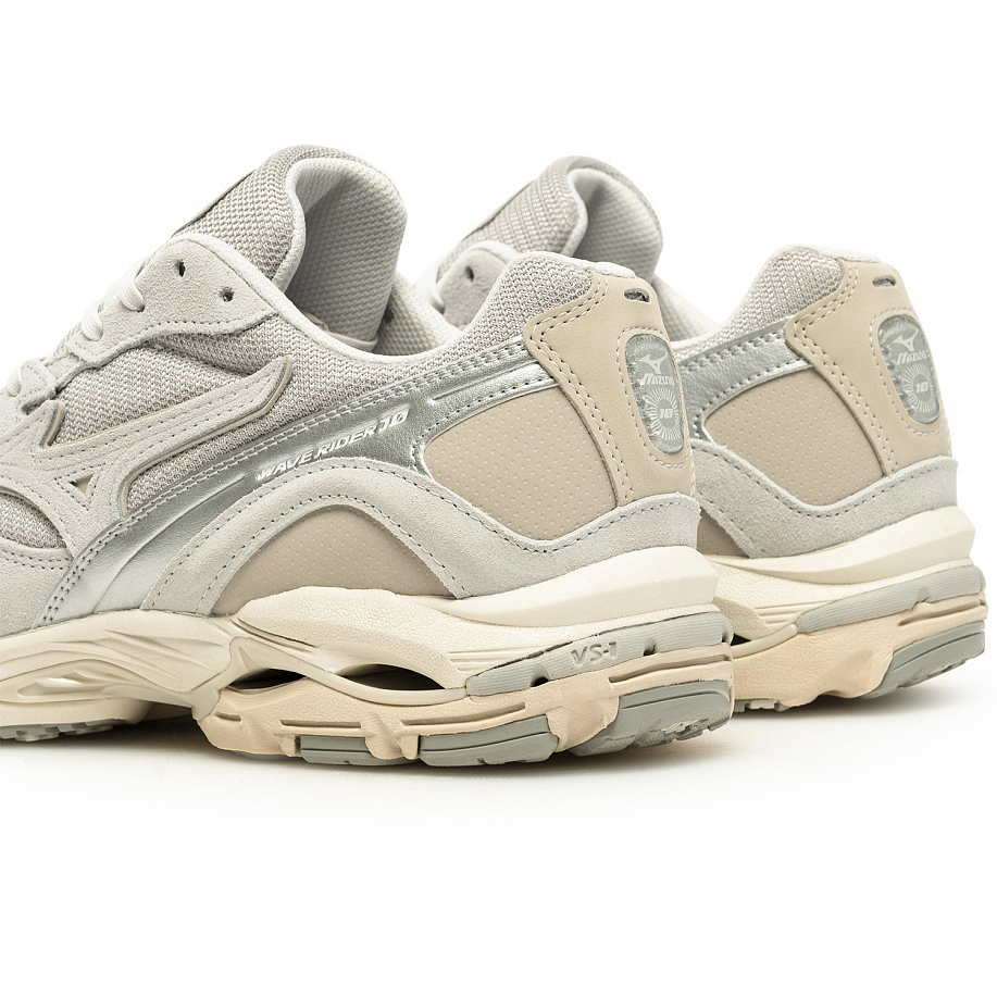Кроссовки MIZUNO WAVE RIDER 10 - 16 фото Кроссовки MIZUNO WAVE RIDER 10 в интернет магазине Peakwww.peakstore.ru - 16 фото