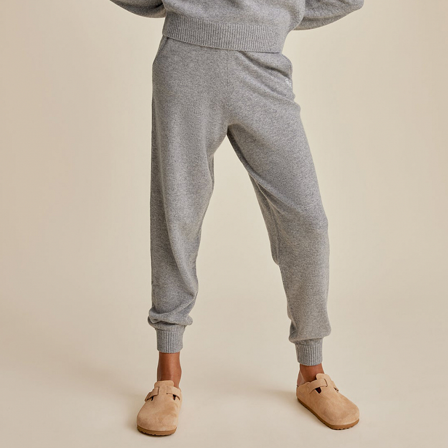 Спортивные брюки SPORTY & RICH SRC CASHMERE SWEATPANTS в интернет-магазине Peak Conceptwww.peakstore.ru - 2 фото