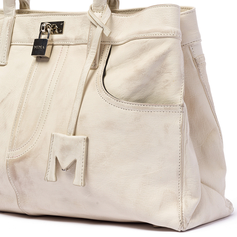 Сумка через плечо MEDEA NINA BAG White - 6 фото Сумка через плечо MEDEA NINA BAG в интернет магазине Peakwww.peakstore.ru - 6 фото