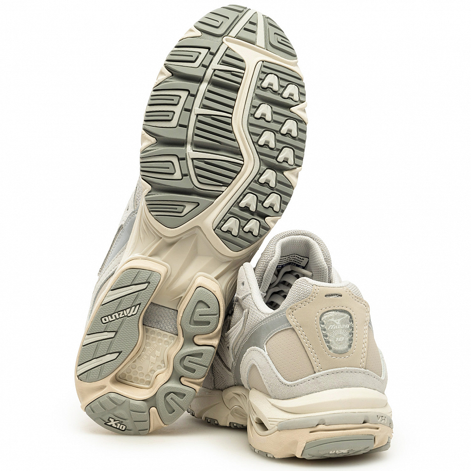 Кроссовки MIZUNO WAVE RIDER 10 - 18 фото Кроссовки MIZUNO WAVE RIDER 10 в интернет магазине Peakwww.peakstore.ru - 18 фото
