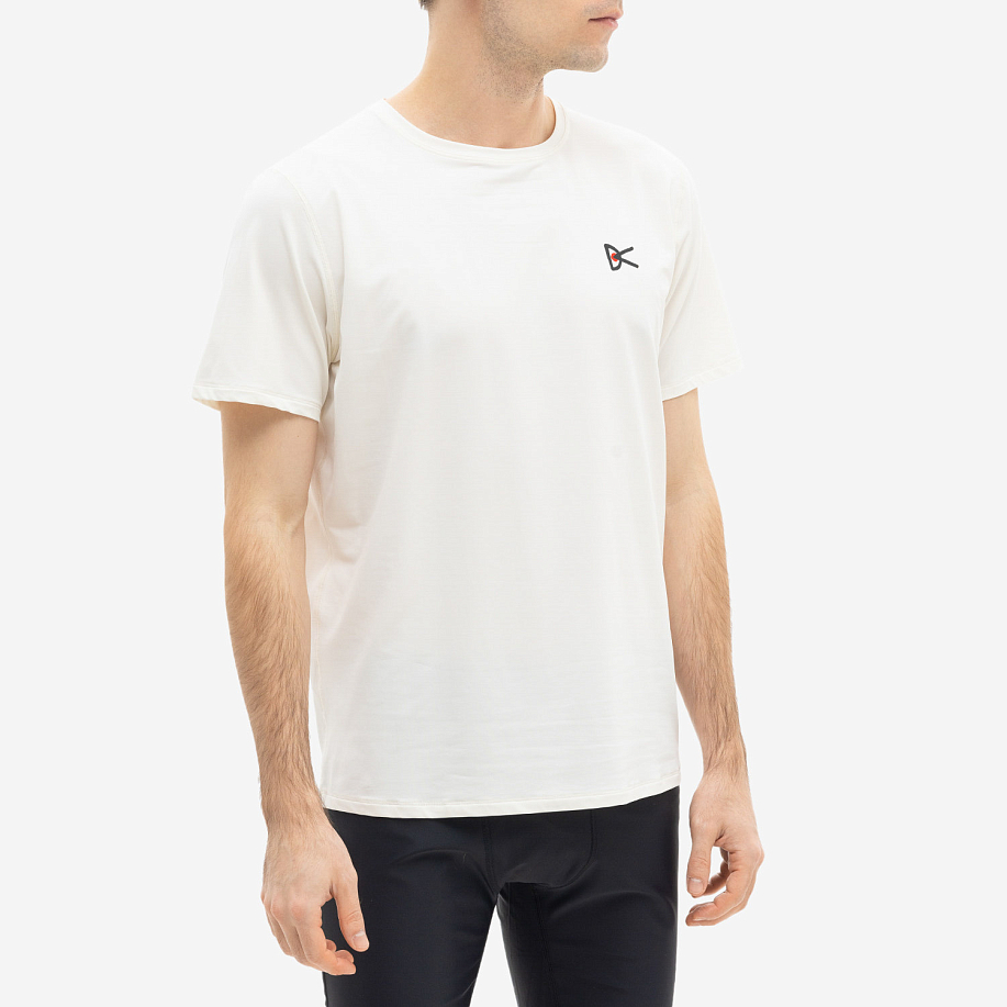 Футболка DISTRICT VISION DEVA SHORT SLEEVE TEE LUNAR WHITE - 2 фото Футболка DISTRICT VISION DEVA SHORT SLEEVE TEE в интернет магазине Peakwww.peakstore.ru - 2 фото