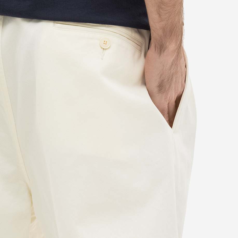 Шорты YLEVE COTTON CHINO NIDOM SHORTS стильные в Peak StoreWhite - 6 фото Шорты YLEVE COTTON CHINO NIDOM SHORTS в интернет магазине Peakwww.peakstore.ru - 6 фото
