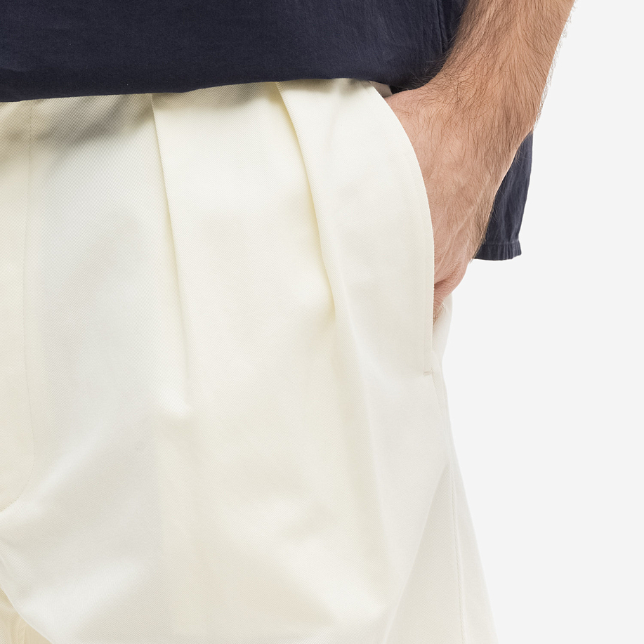 Шорты YLEVE COTTON CHINO NIDOM SHORTS стильные в Peak StoreWhite - 5 фото Шорты YLEVE COTTON CHINO NIDOM SHORTS в интернет магазине Peakwww.peakstore.ru - 5 фото