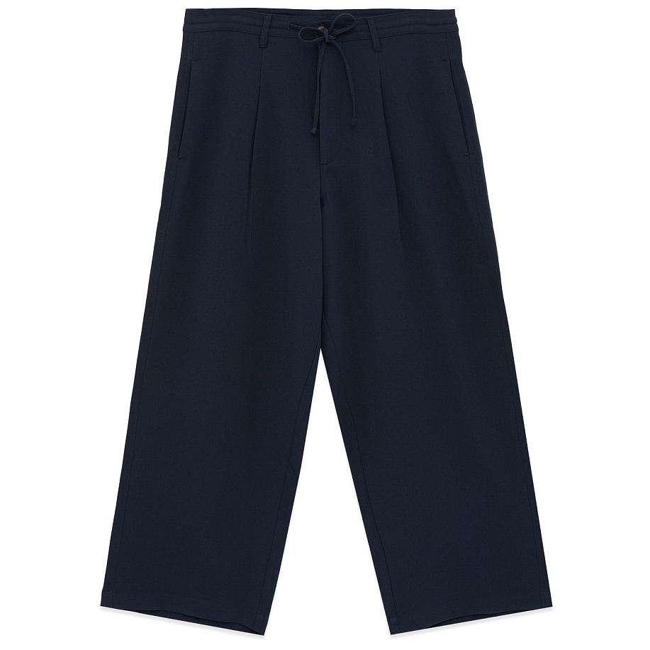 Брюки GLASS CYPRESS BLACK MULTIPLEATED TROUSER - 3 фото Брюки GLASS CYPRESS BLACK MULTIPLEATED TROUSER в интернет магазине Peakwww.peakstore.ru - 3 фото