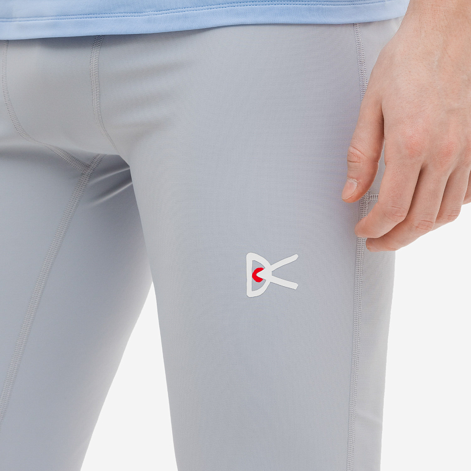 Леггинсы DISTRICT VISION RECYCLED POCKETED FULL LENGTH TIGHTS MOONSTONE - 5 фото Леггинсы DISTRICT VISION RECYCLED POCKETED FULL LENGTH TIGHTS в интернет магазине Peakwww.peakstore.ru - 5 фото