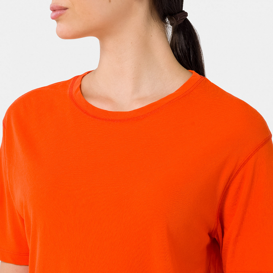 Футболка YLEVE COTTON LINEN SHEER JERSEY S/S P/O VERMILION - 5 фото Футболка YLEVE COTTON LINEN SHEER JERSEY S/S P/O в интернет магазине Peakwww.peakstore.ru - 5 фото