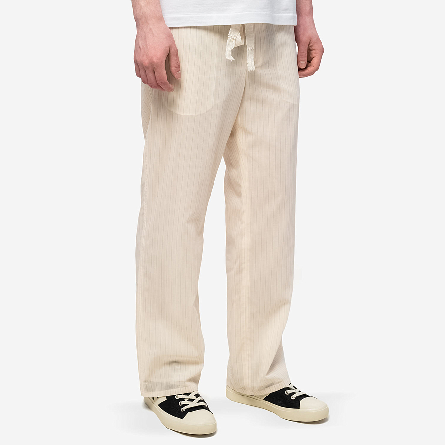 Брюки AURALEE HARD TWIST FINX ORGANDY STRIPE PANTS - 2 фото Брюки AURALEE HARD TWIST FINX ORGANDY STRIPE PANTS в интернет магазине Peakwww.peakstore.ru - 2 фото