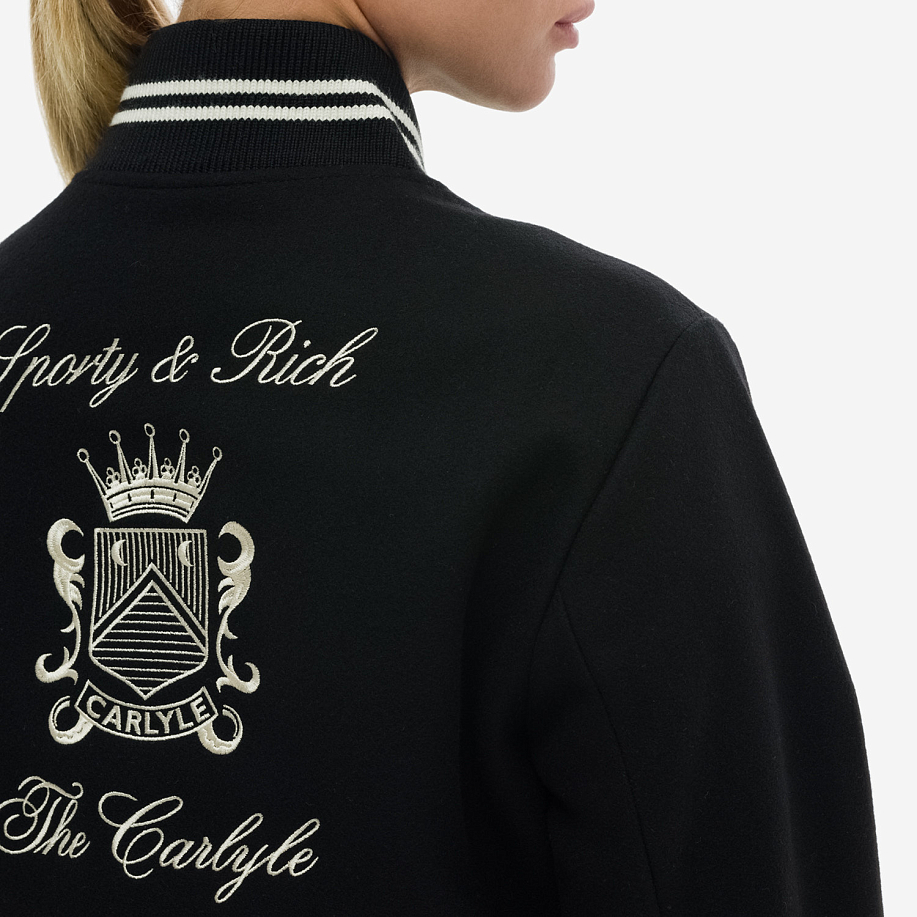 Бомбер SPORTY & RICH CARLYLE CREST WOOL VARSITY JACKET - 8 фото Бомбер SPORTY & RICH CARLYLE CREST WOOL VARSITY JACKET в интернет магазине Peakwww.peakstore.ru - 8 фото