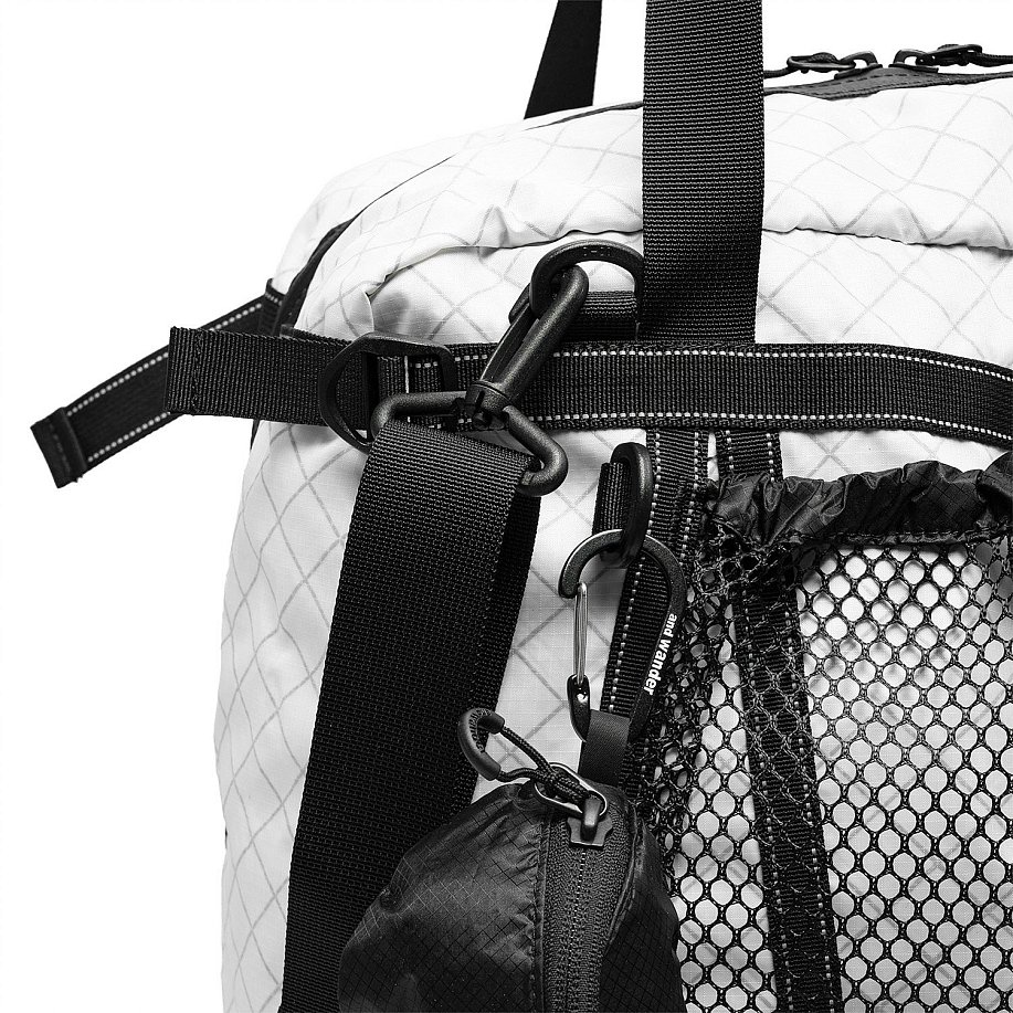 Сумка-тоут AND WANDER ECOPAK 30L 3WAY TOTE BAG - 5 фото Сумка-тоут AND WANDER ECOPAK 30L 3WAY TOTE BAG в интернет магазине Peakwww.peakstore.ru - 5 фото