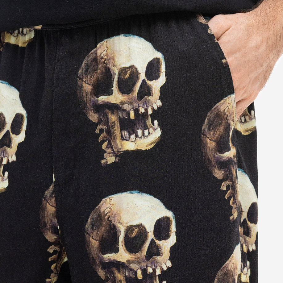Шорты ENDLESS JOY SKULL SHORTS стильные в Peak Store - 8 фото Шорты ENDLESS JOY SKULL SHORTS в интернет магазине Peakwww.peakstore.ru - 8 фото