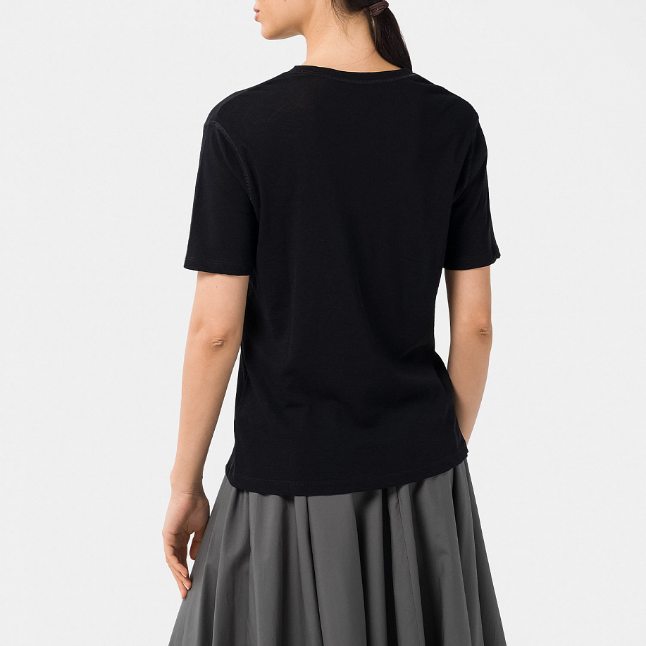 Футболка YLEVE COTTON LINEN SHEER JERSEY S/S P/O - 3 фото Футболка YLEVE COTTON LINEN SHEER JERSEY S/S P/O в интернет магазине Peakwww.peakstore.ru - 3 фото