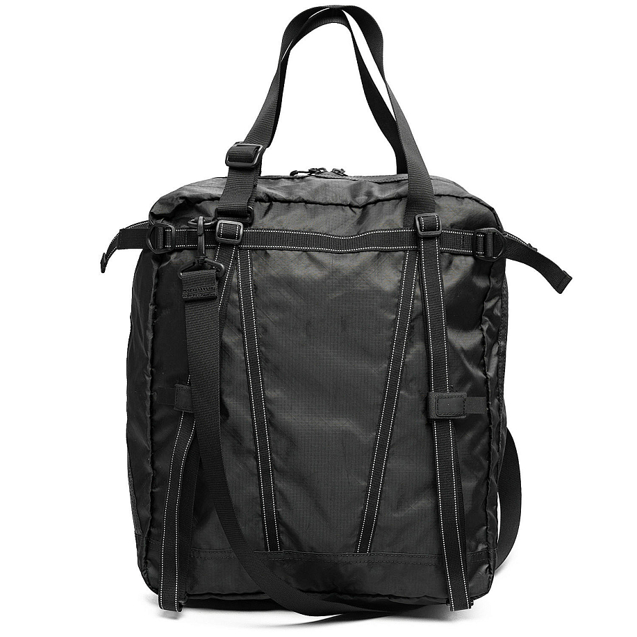 Сумка-тоут AND WANDER ECOPAK 30L 3WAY TOTE BAG в интернет-магазине Peak Conceptwww.peakstore.ru - 4 фото