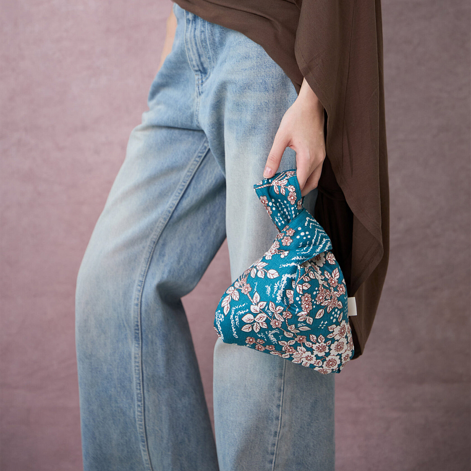 Сумка ANYA PLATINUM FLOWERS в интернет-магазине Peak Conceptwww.peakstore.ru - 2 фото