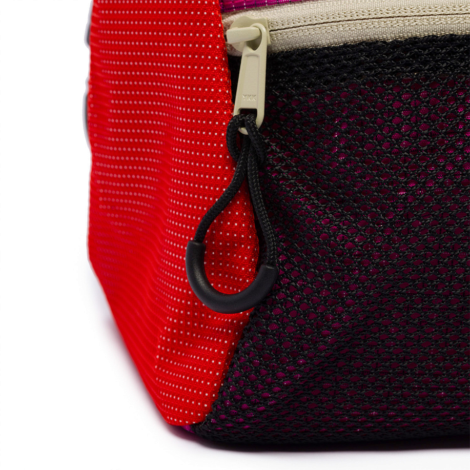 Сумка для аксессуаров BRAIN DEAD EQUIPMENT CHALK BAG - 5 фото Сумка для аксессуаров BRAIN DEAD EQUIPMENT CHALK BAG в интернет магазине Peakwww.peakstore.ru - 5 фото